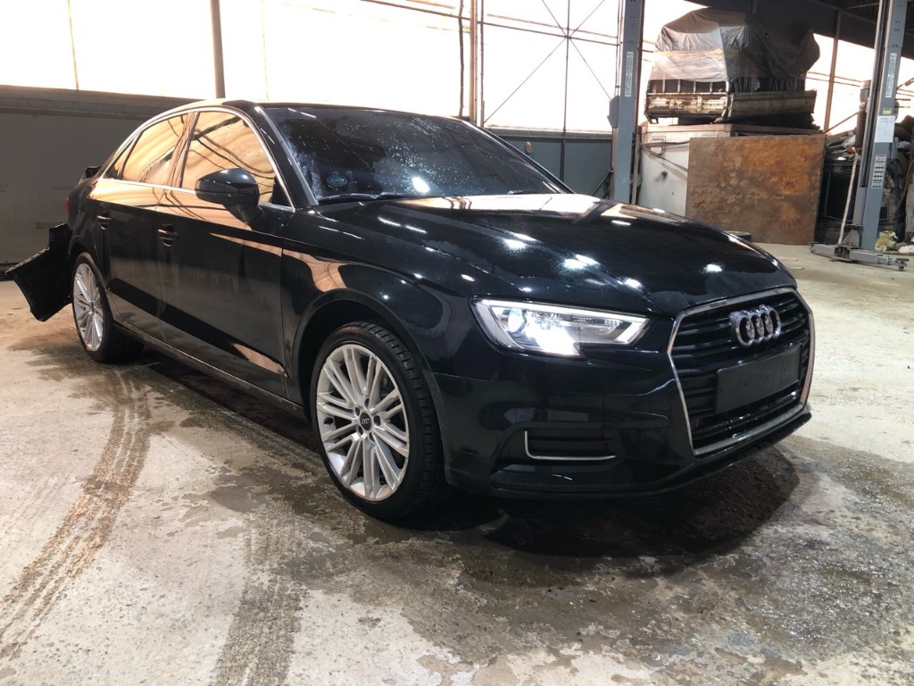 WAUZZZ8V1J1085120 Audi A3