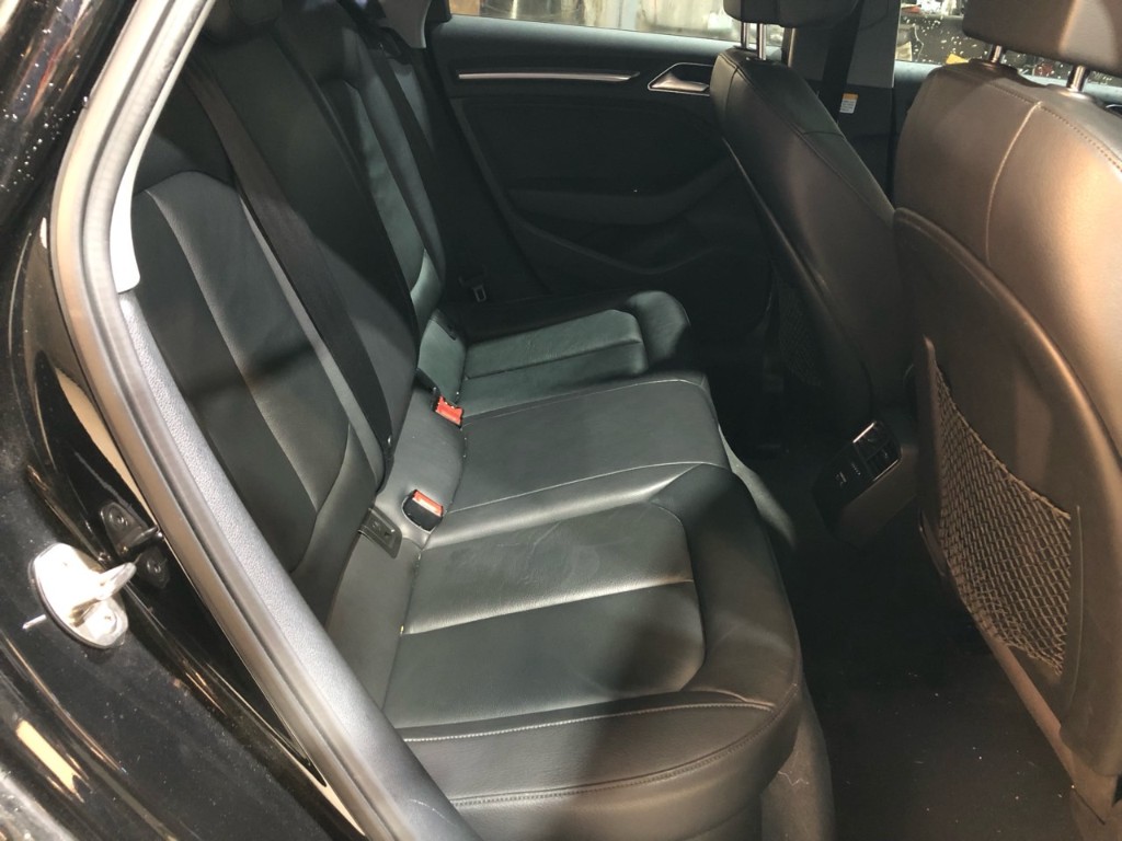 WAUZZZ8V1J1085120 Audi A3