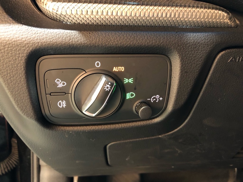 WAUZZZ8V1J1085120 Audi A3
