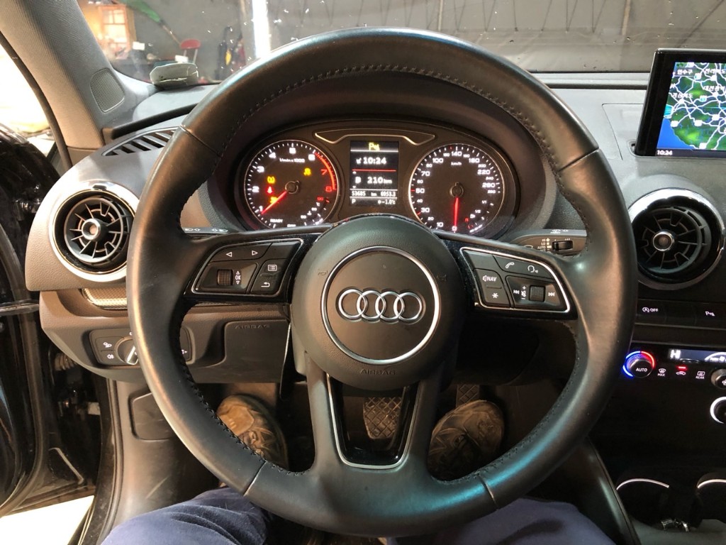 WAUZZZ8V1J1085120 Audi A3