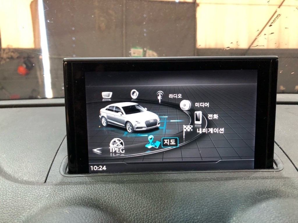 WAUZZZ8V1J1085120 Audi A3