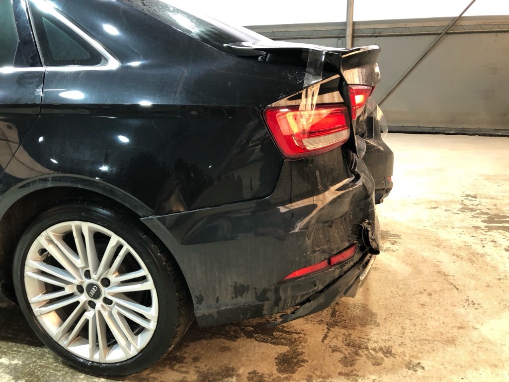 WAUZZZ8V1J1085120 Audi A3
