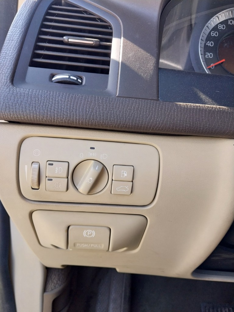 YV1DZ9926A2098439 Volvo XC60