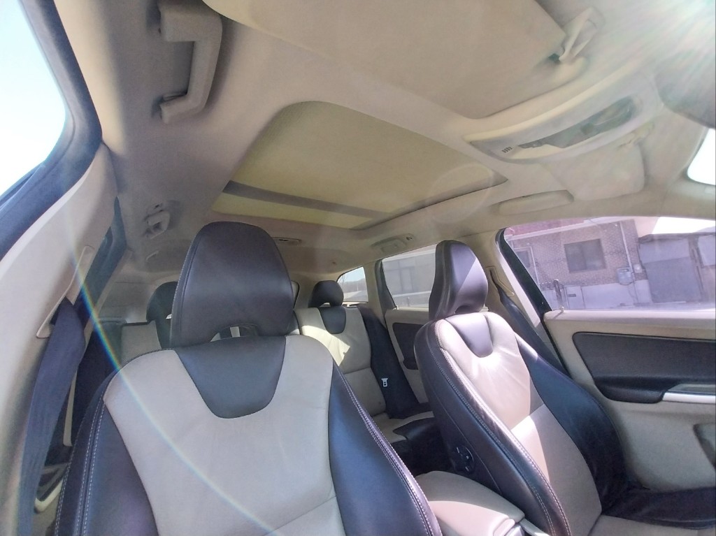YV1DZ9926A2098439 Volvo XC60