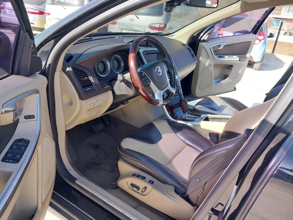 YV1DZ9926A2098439 Volvo XC60