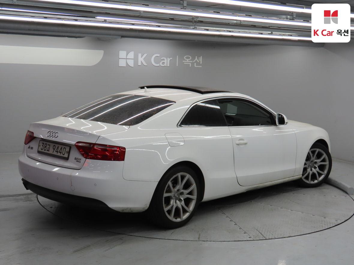 Audi A5 2009 WAUZZZ8T99A047547 Image 2