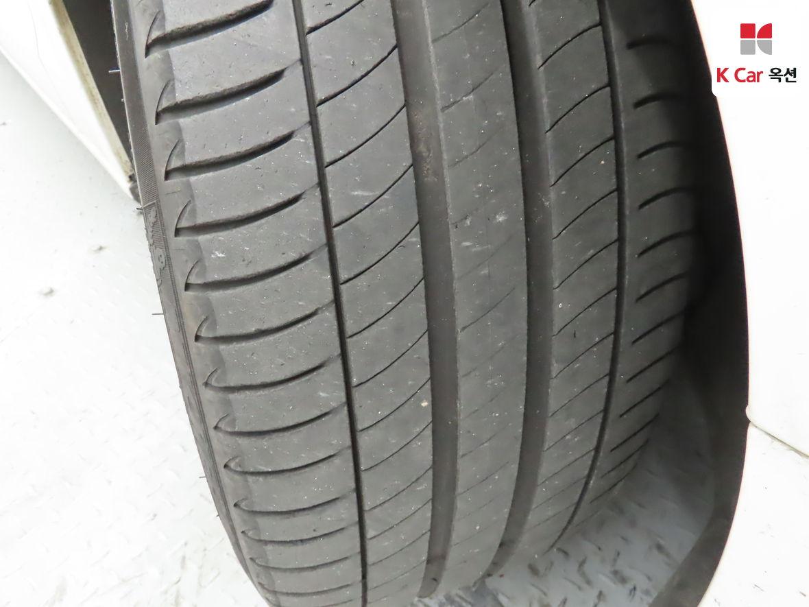 Audi A5 2009 WAUZZZ8T99A047547 Image 26