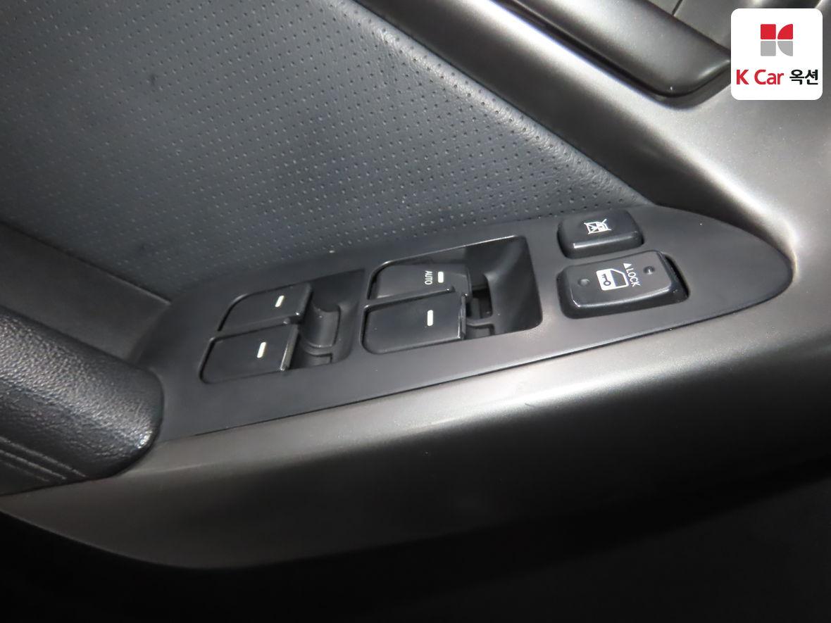 KIA Forte 2011 KNAFU415BBA462047 Image 10