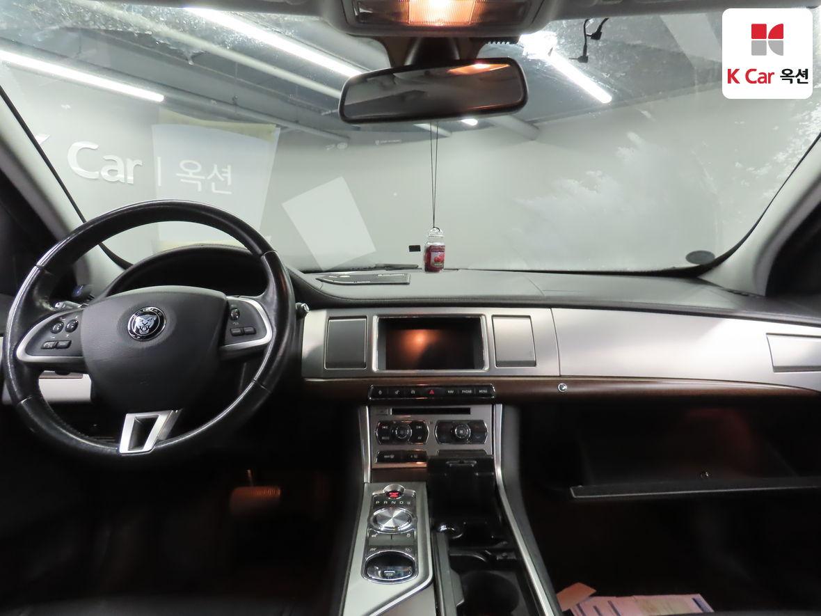 SAJAA0540FNU56171 Jaguar New Xf