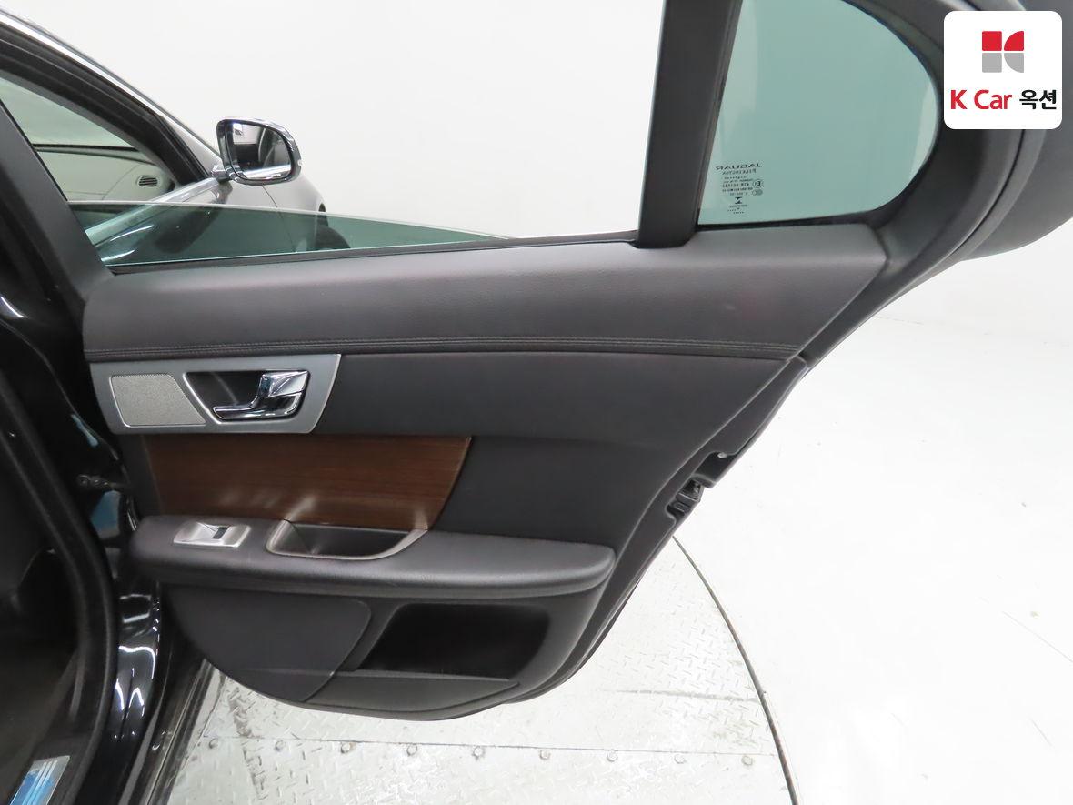 SAJAA0540FNU56171 Jaguar New Xf