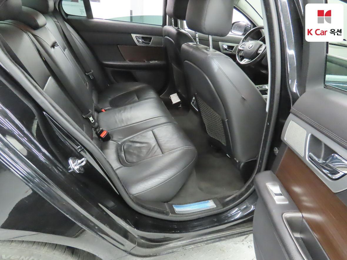 SAJAA0540FNU56171 Jaguar New Xf
