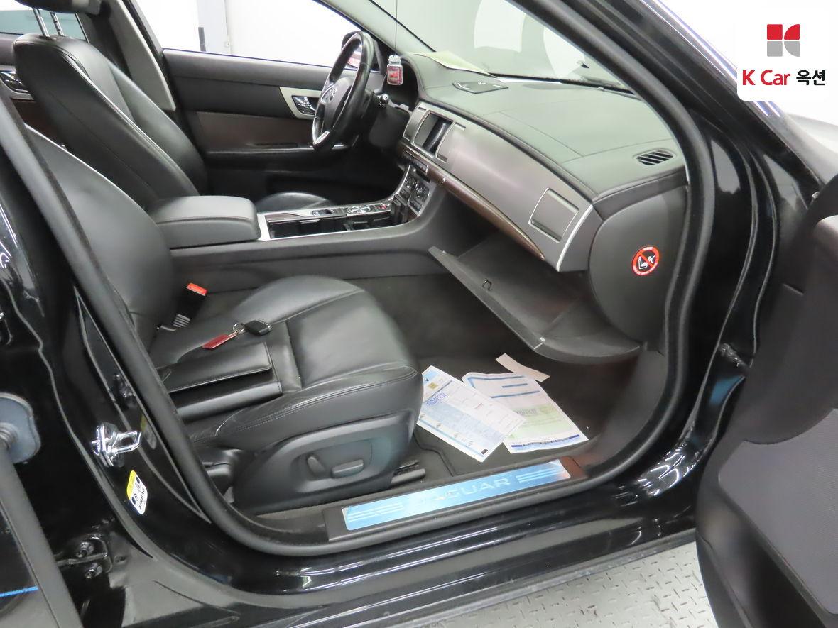SAJAA0540FNU56171 Jaguar New Xf