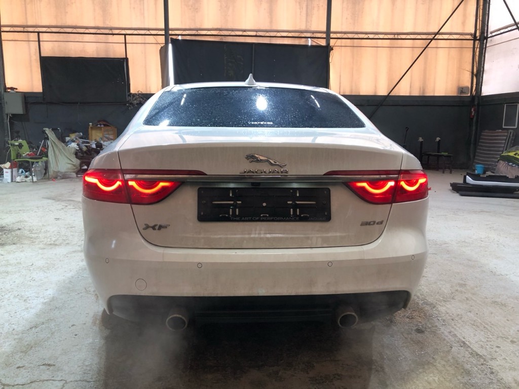 SAJBB4BK6HCY29837 Jaguar Xf X260