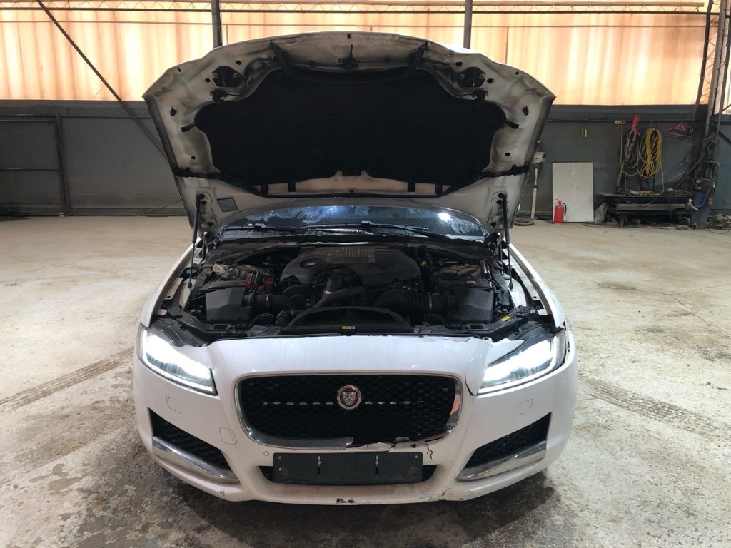 SAJBB4BK6HCY29837 Jaguar Xf X260
