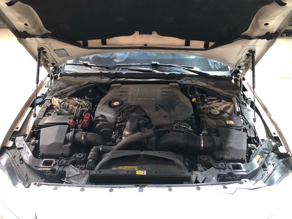 SAJBB4BK6HCY29837 Jaguar Xf X260