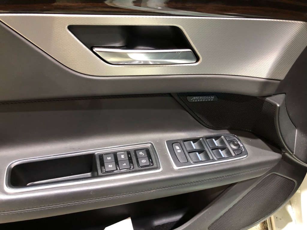SAJBB4BK6HCY29837 Jaguar Xf X260