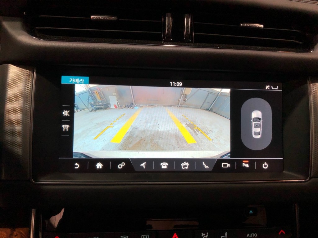 SAJBB4BK6HCY29837 Jaguar Xf X260