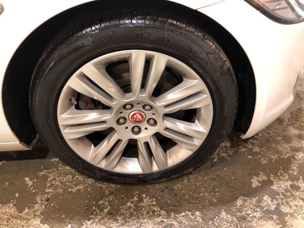 SAJBB4BK6HCY29837 Jaguar Xf X260