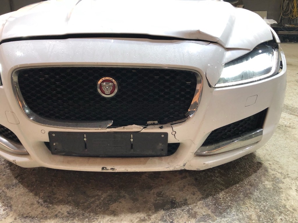 SAJBB4BK6HCY29837 Jaguar Xf X260