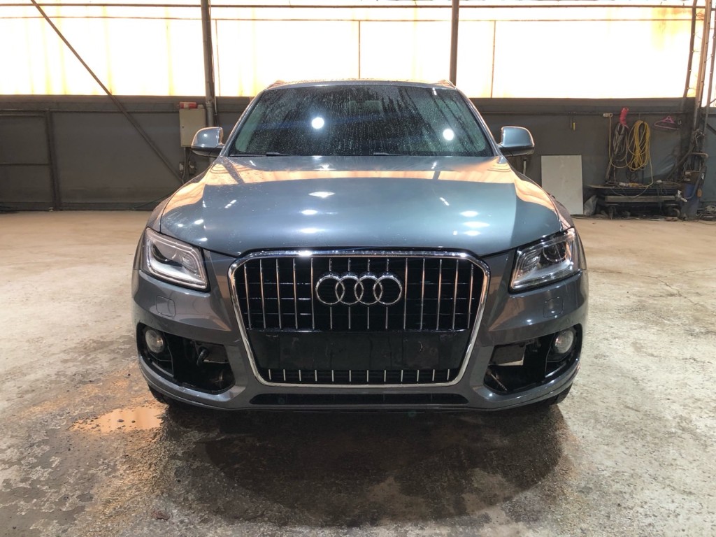 WAUZZZ8RXDA025330 Audi Q5