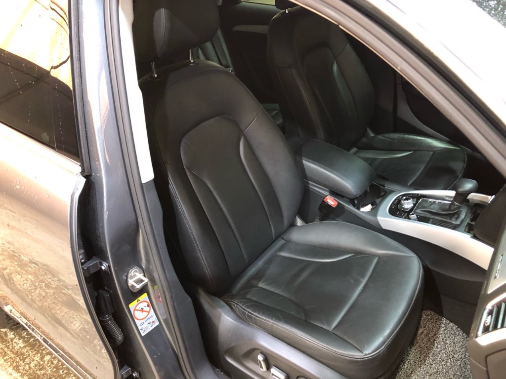 WAUZZZ8RXDA025330 Audi Q5