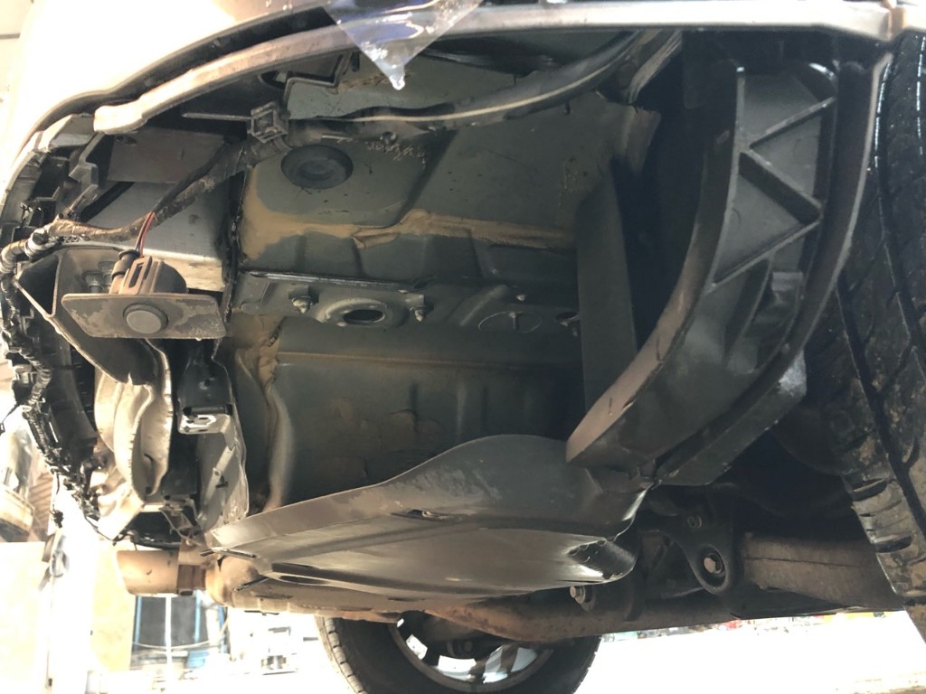 WAUZZZ8RXDA025330 Audi Q5