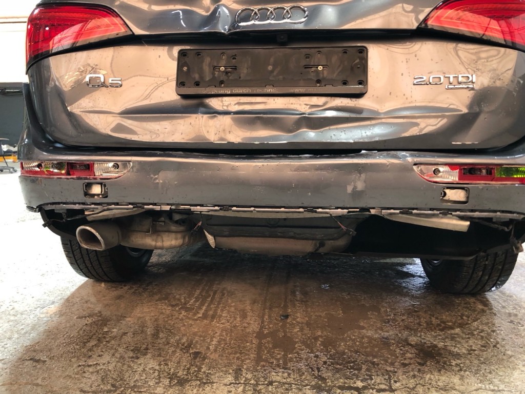 WAUZZZ8RXDA025330 Audi Q5