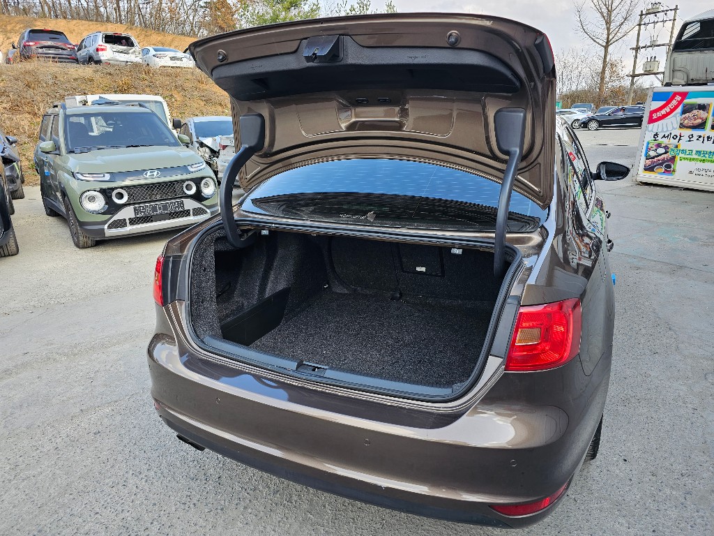 Volkswagen JETTA 2014 WVWZZZ16ZEM002124 Image 4