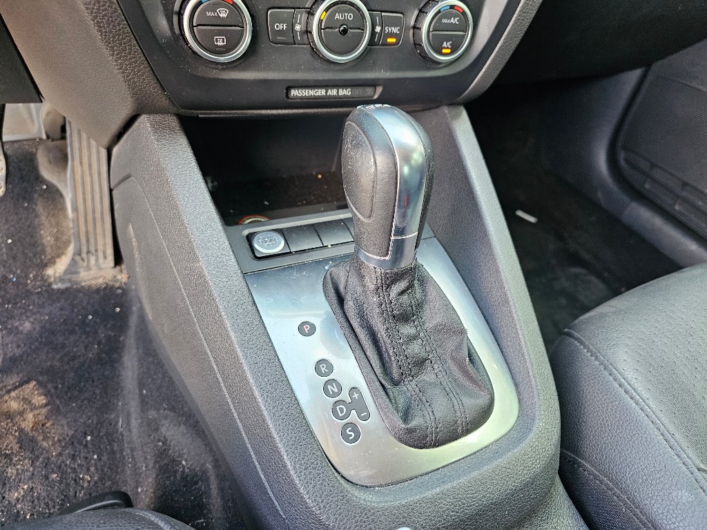 Volkswagen JETTA 2014 WVWZZZ16ZEM002124 Image 21