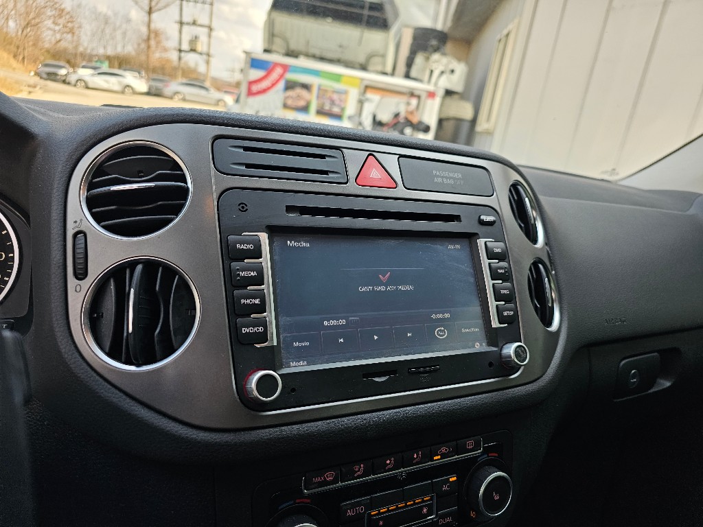 WVGZZZ5NZBW062961 Volkswagen TIGUAN
