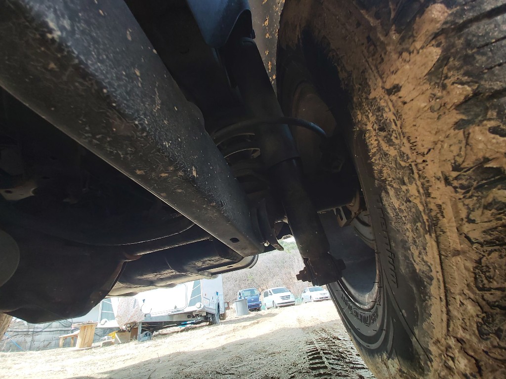 1J8GL38545W634061 Jeep Cherokee