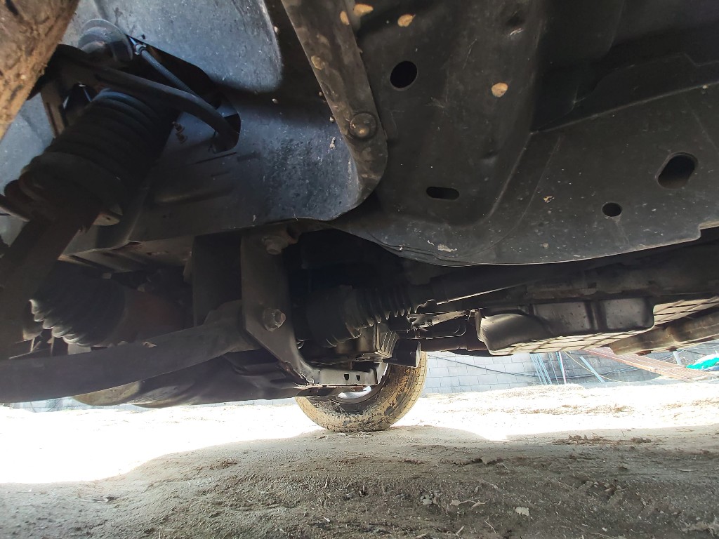 1J8GL38545W634061 Jeep Cherokee