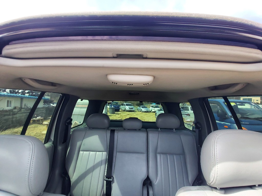 1J8GL38545W634061 Jeep Cherokee