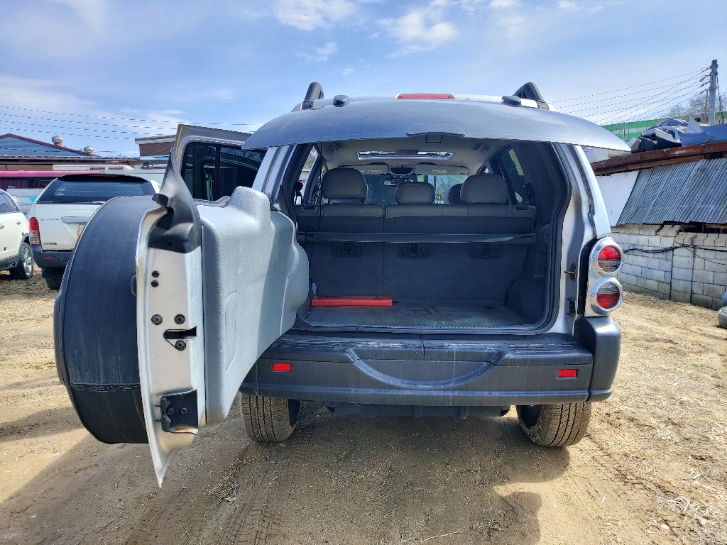 1J8GL38545W634061 Jeep Cherokee