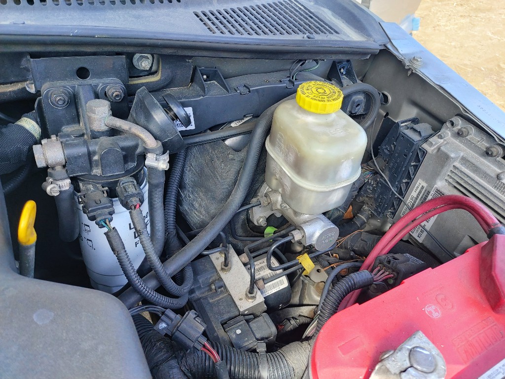 1J8GL38545W634061 Jeep Cherokee