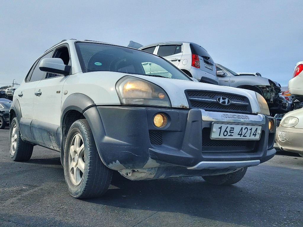 Hyundai Tucson 2005 KMHJP81VP5U083941 Image 52