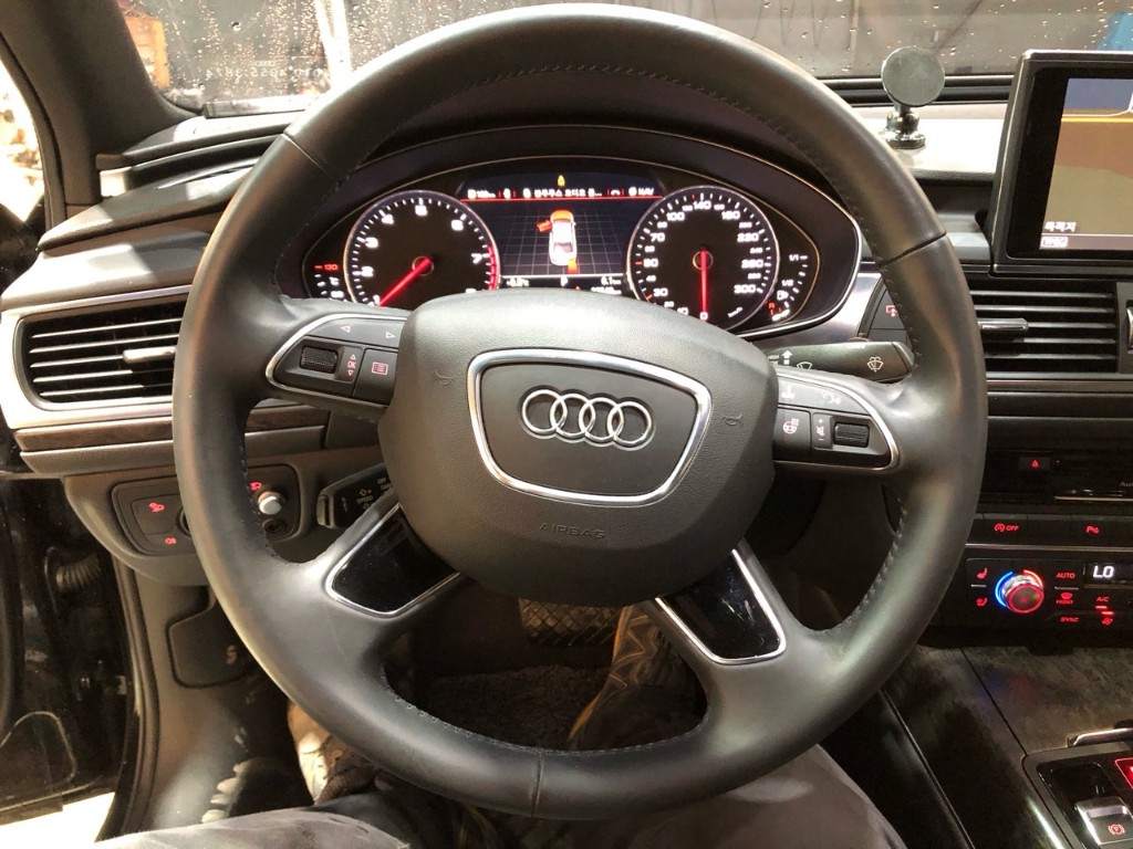Audi New A6 2018 WAUZZZ4G9JN133530 Image 25