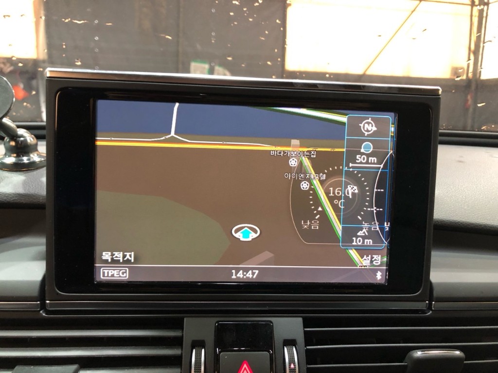 Audi New A6 2018 WAUZZZ4G9JN133530 Image 27