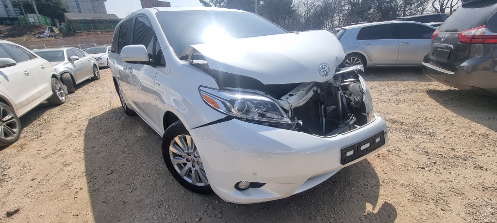 Продажа на аукционе авто 2017 Toyota Sienna, vin: 5TDDZ3DC3HS186431, номер лота: 6254206