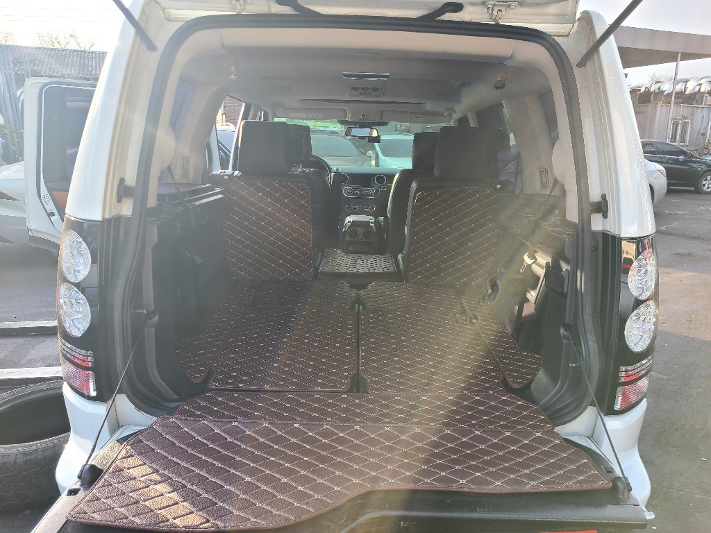 Land Rover Discovery 4 2015 SALLAAAG6FA733031 Image 4