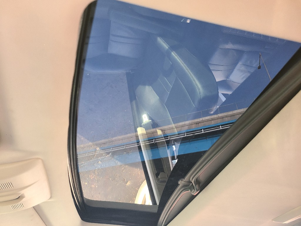 Land Rover Discovery 4 2015 SALLAAAG6FA733031 Image 31
