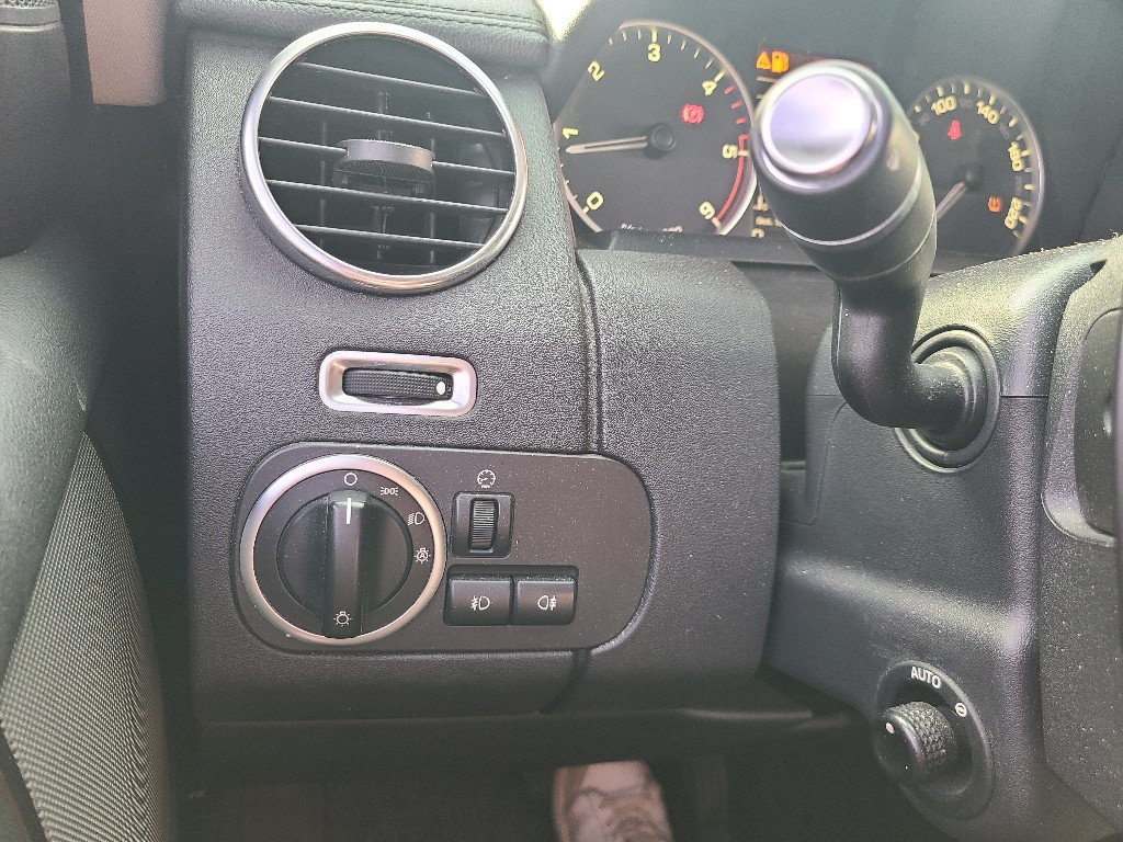Land Rover Discovery 4 2015 SALLAAAG6FA733031 Image 38