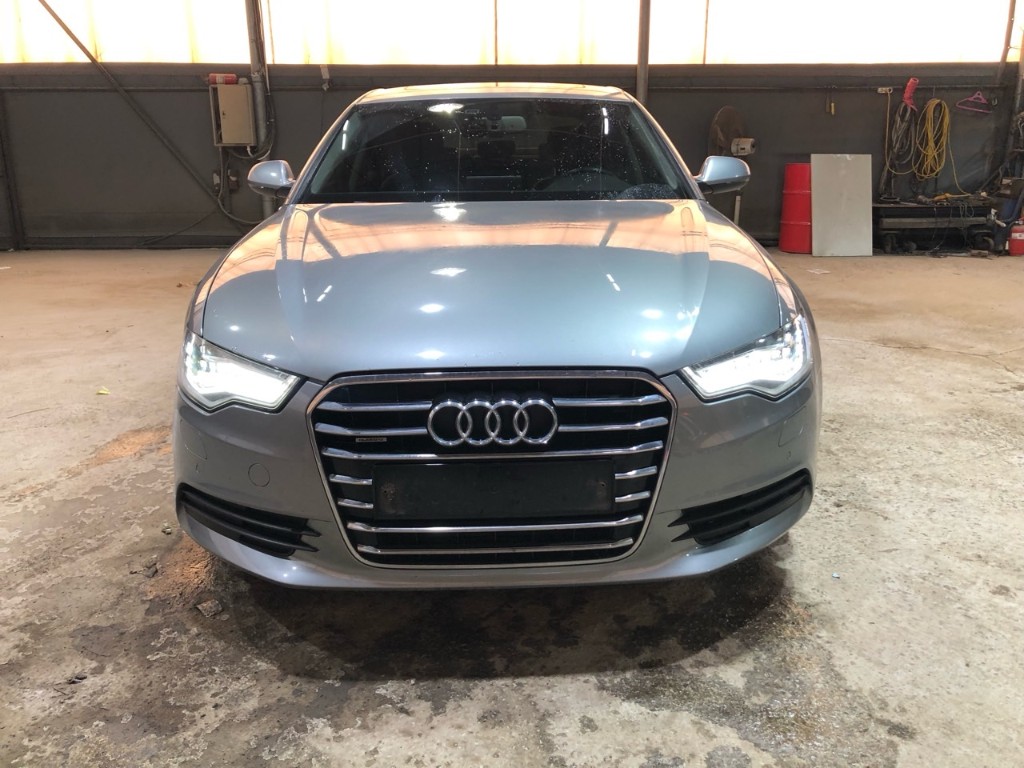 Audi New A6 2013 WAUZZZ4G9DN025929 Image 2